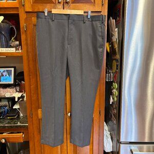 NWT Apt. 9 38x29 Slim Fit Dress Pant Dark Grey